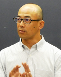 講師の安村さん